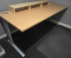 office table. High quality. Collection darndale