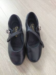 tap shoes
