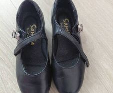 tap shoes
