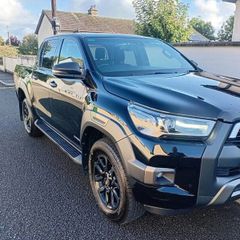 231 Toyota Hilux 2.8 Automatic Invincible x