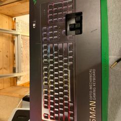 Razer mechanical keyboard (read description)