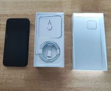 iPhone 12 black 64gb + cable + case + box