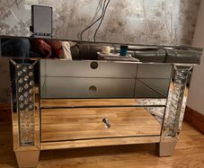 Mirror tv unit