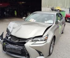 Breaking lexus gs300 2018 hybrid