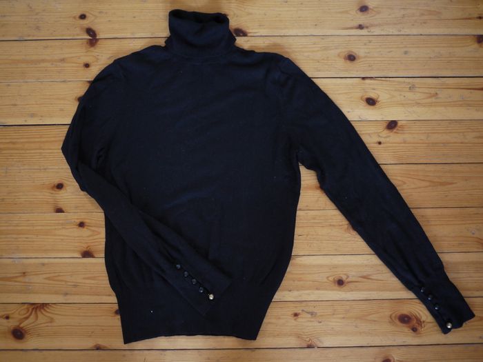 OASIS jumper