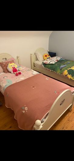 single bed