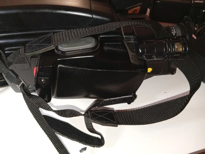 Vintage Revue Video Camera Recorder With Lots Of Accessories Part Tested-no Working Batteries