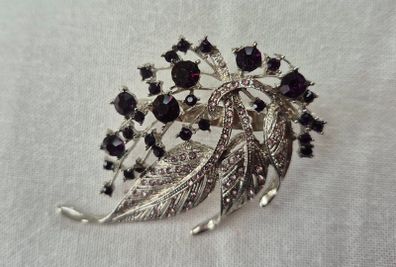 Beautiful Feather Brooch