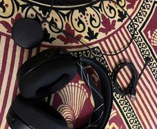 Wireless gaming headset