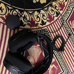 Wireless gaming headset