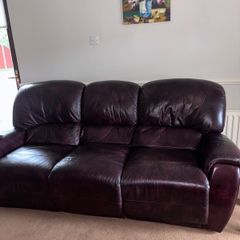 Leather recliner sofa