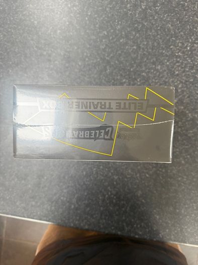 Pokemon Celebrations ETB