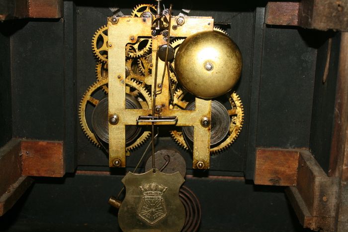 Vintage Clock (in working order )