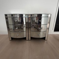 Mirror Lockers
