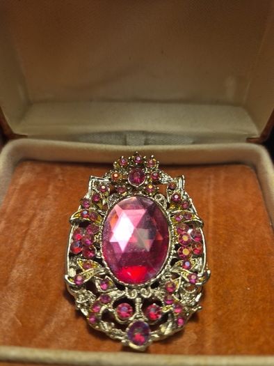 Vintage Brooch