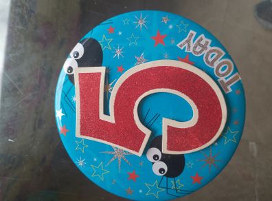 5th birthday table stand
