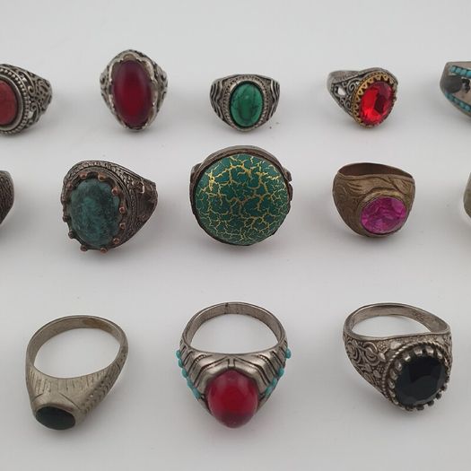 15 Mixed Vintage Rings Antique Style Brass Glass & Stone Collectible Ring Lot