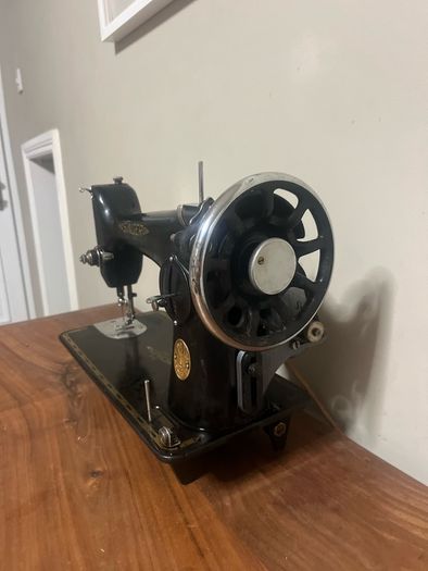 singer sewing machine 201k