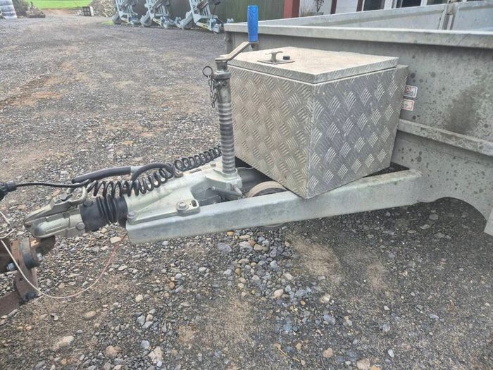 16ft jeep trailer