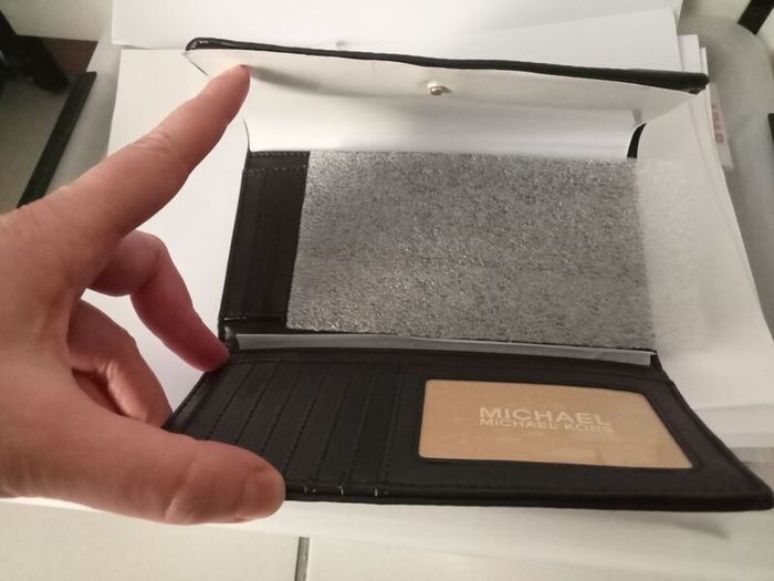 New Michael Kors Wallet