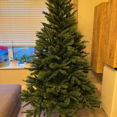 Christmas tree 6 ft