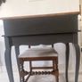 Desk and chair Image 3
