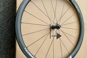 NEW Konig carbon wheel set 38mm