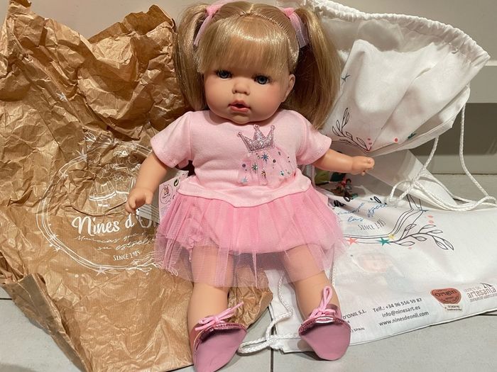 Baby girl doll NINES D'ONIL Tita Bailarina Mec Ingles speaking mechanism brand new