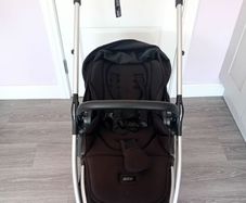 Child's Flip XT2 push  chair
