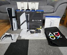 Ps5 pro + Disc Drive + Stand. Pristine Condition - Gta VI ready