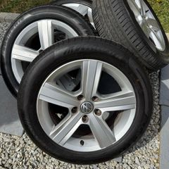 R16 Volkswagen alloys wheels & new tyres