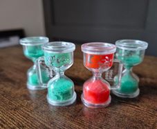 Kinder Egg Miniature Hourglass Set