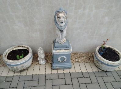 Concrete Lion and flower pots