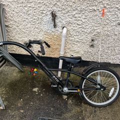 Single wheel bicycle to be attached to adults bicycle