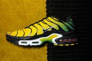 Nike Airmax plus varsity maize multiple sizes