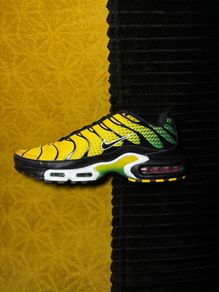Nike Airmax plus varsity maize multiple sizes