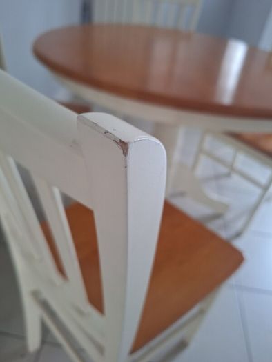 kitchen table and chairs