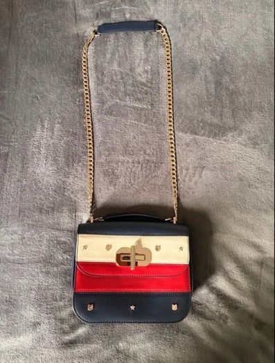 Tommy Hilfiger bag