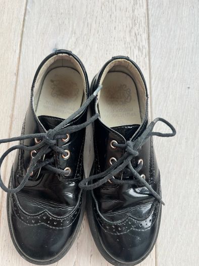 Lelli Kelly school shoes