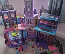Monster High highschool