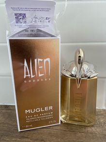 Alien Goddess