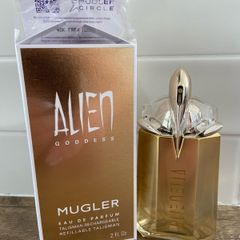 Alien Goddess