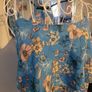 floral top size 8 Image 2