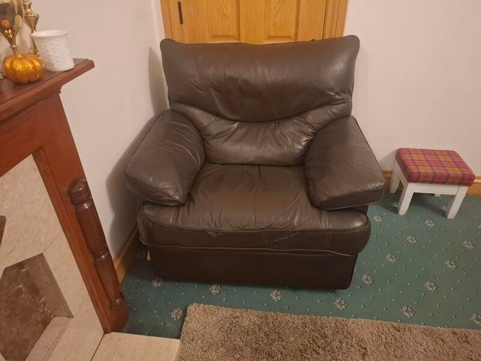 Leather Sofa Suite