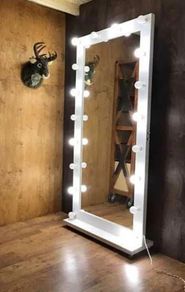 Hollywood vanity mirror