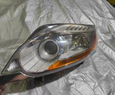 ford kuga mk1 left headlight