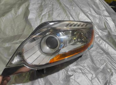 ford kuga mk1 left headlight