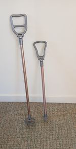 shooting sticks