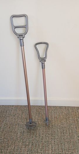 shooting sticks