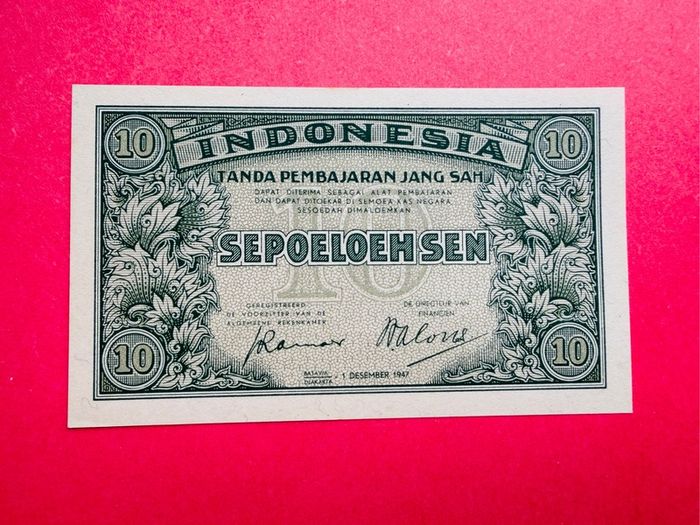 Indonesia   10  SEN  1947  Pick  31  scarce ( Uncirculated )